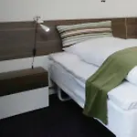 Onlysleep Oksebrovej מלון סלאגלסה